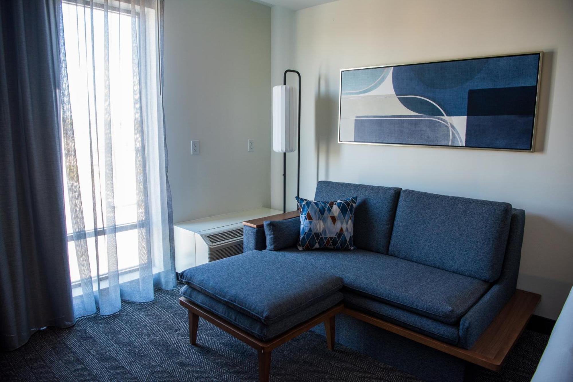 Courtyard By Marriott Lake City Exterior photo