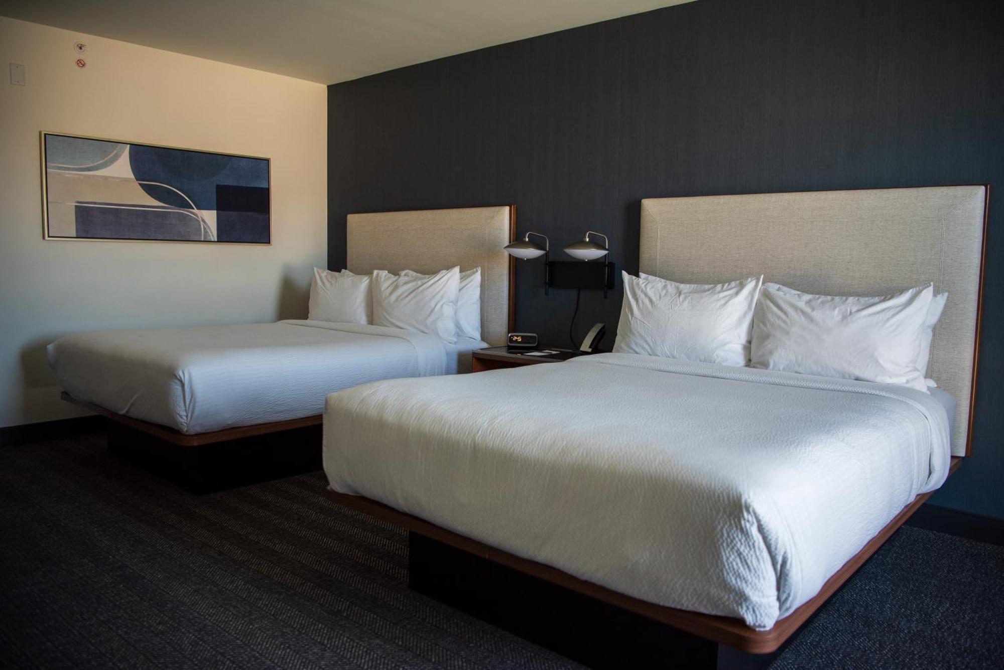 Courtyard By Marriott Lake City Exterior photo