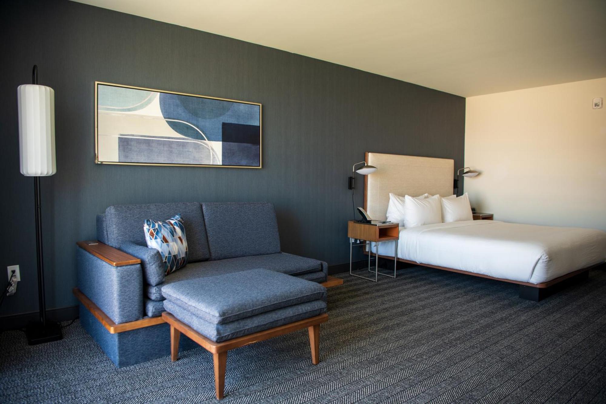 Courtyard By Marriott Lake City Exterior photo