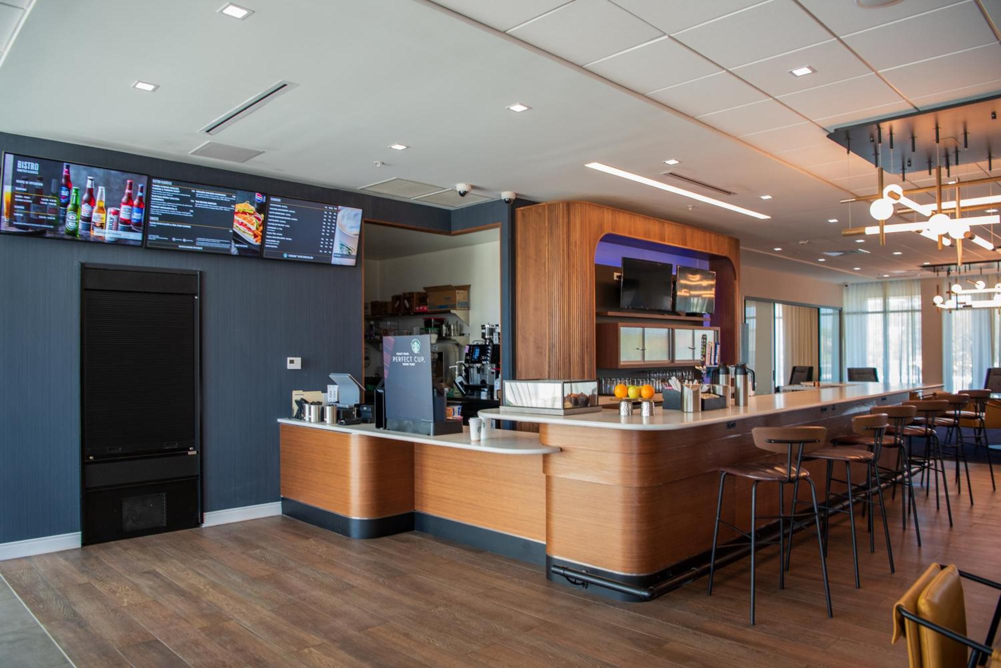 Courtyard By Marriott Lake City Exterior photo