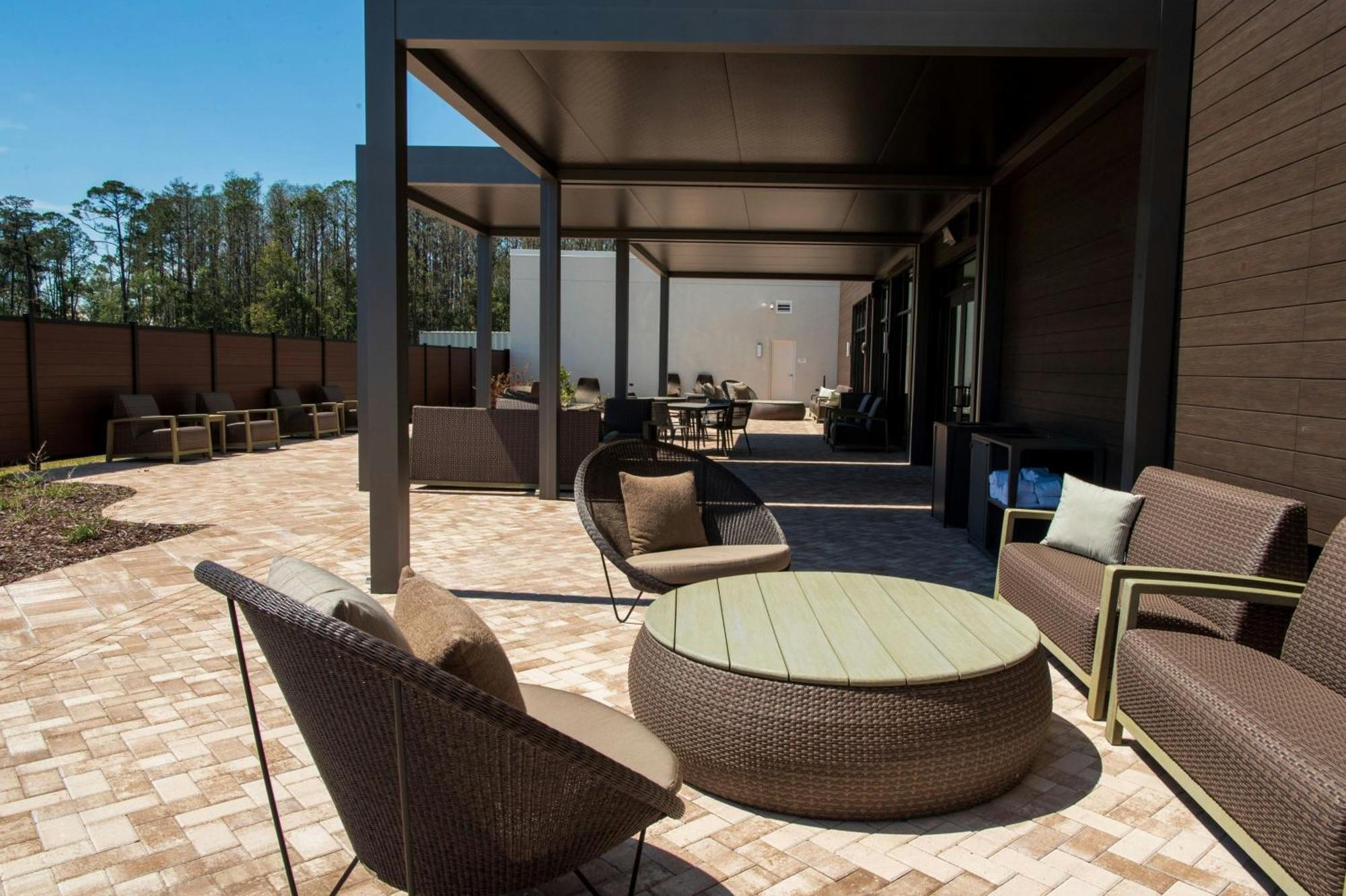 Courtyard By Marriott Lake City Exterior photo