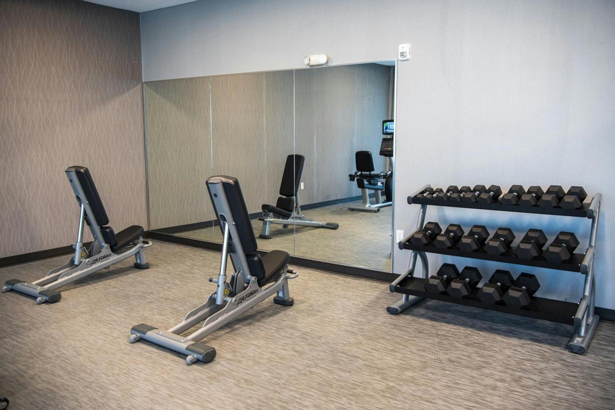 Courtyard By Marriott Lake City Exterior photo